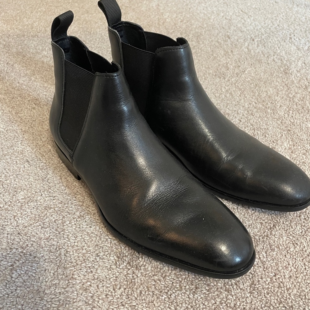 Black Chelsea Boots